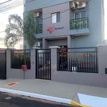 Flor Que Ri - Flats Mobiliados Na Melhor Localizacao Olímpia Exterior foto